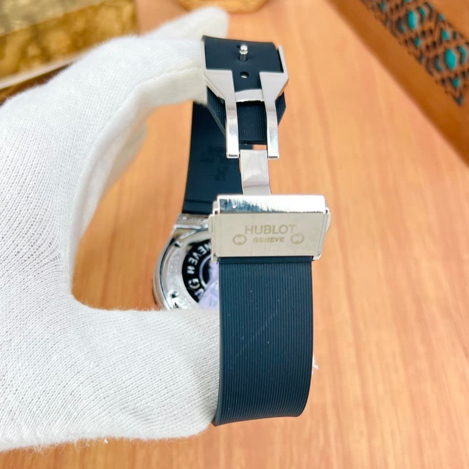 Luxury Diamond Bezel Hublot Quartz Watch 